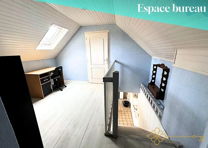 Ensemble De 2 Logements, 2 Cuisines, 4 Chambres, 2 Salles De Bain