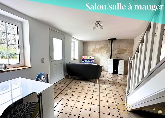 Ensemble De 2 Logements, 2 Cuisines, 4 Chambres, 2 Salles De Bain *